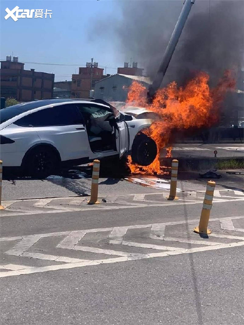 林志颖车祸最近进展：疑似未系安全带，当地交通局要求赔偿