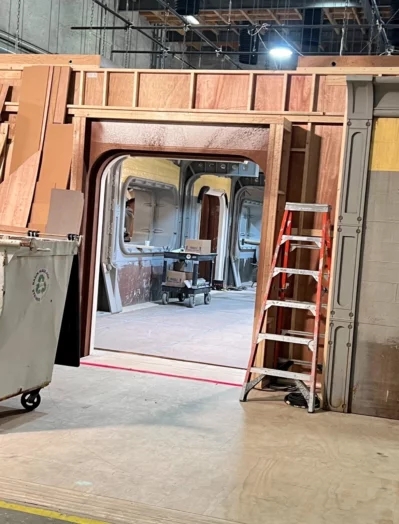 《辐射》真人剧新片场照泄露 动力装甲避难所等