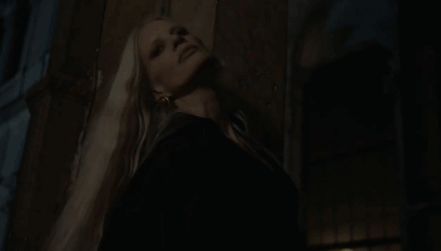 曾被称作“超级丑模”的她，凭什么57岁还能为时尚大牌闭秀？