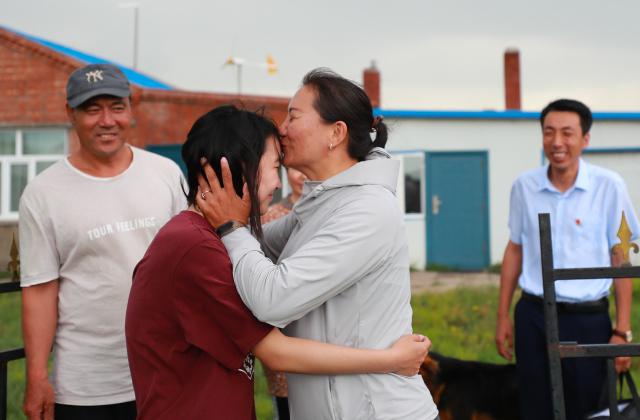 內(nèi)蒙古海拉爾第一中學(xué)開展暑期家訪活動(圖3) 內(nèi)蒙古海拉爾第一中學(xué)開展暑期家訪活動(圖3)