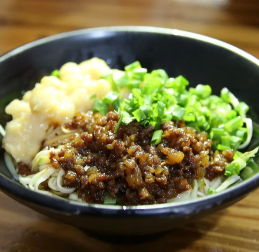 早餐江湖：一碗面里的岁月，一口汤中的彭州