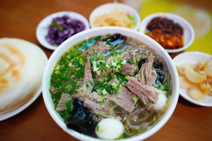 沿着黄河看中国·第二季·美食篇 | 寻味西宁：河湟美食传递高原滋味