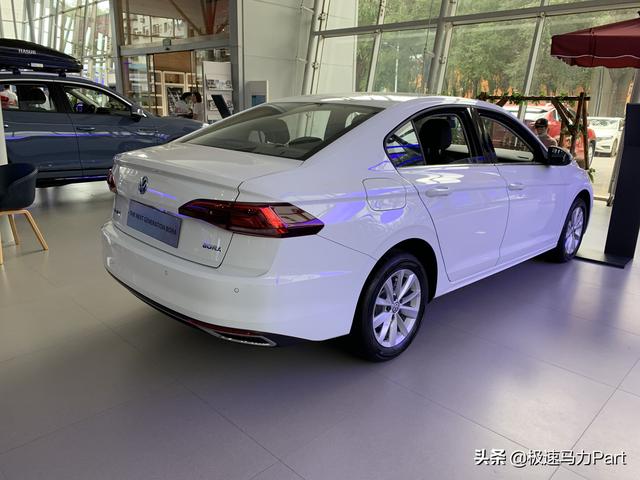 bora是大众什么车，大众宝来裸车价7万5（一台很有性价比的德系车）