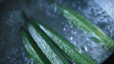 排骨焯水怎么做才正确，排骨焯水的方法（用冷水还是热水区别很大）