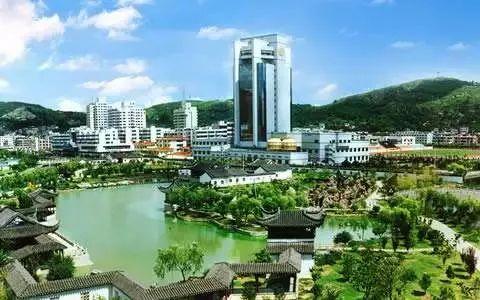 台州火车站地址，中国高铁站，杭深线“台州站”（浙江台州火车站电话）