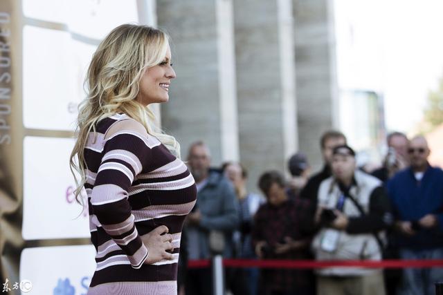 1,女星斯托米·丹尼尔(stormy daniels)出现在德国柏林