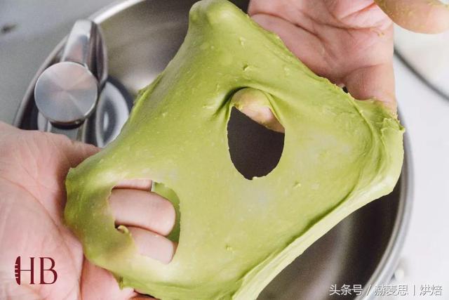 抹茶红豆麻薯的做法，奶茶麻薯做法（小清新抹茶红豆麻薯软欧包丨详细制作步骤）