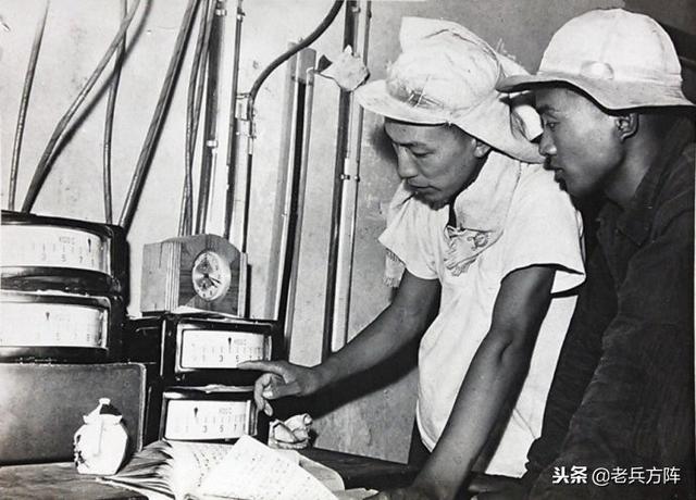 大炼钢铁是哪年，大炼钢铁是哪年下马的（新中国“大跃进”时期工农业生产场景）