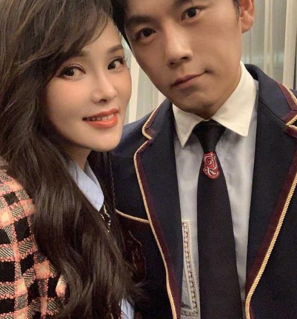 姐弟恋中的成功案例（娱乐圈那些修成正果的）