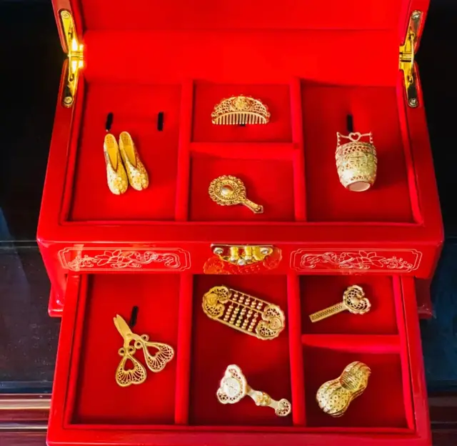 周大福有银饰吗，周大福珠宝有银饰品吗（赵雅芝代言的老凤祥居然这么时尚）