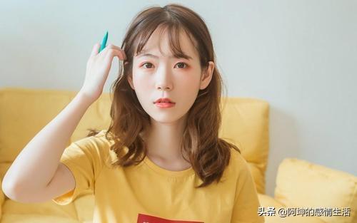 女生主动说早安的时候一定要这样回复，女生主动说早安的时候一定要这样回复她（高情商都是用“这3句”回复女生发来的“早呀”）