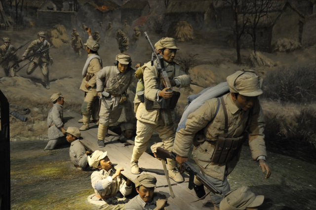 淮海战役1948年,中国人民解放军取得了辽沈战役的胜利,这是在解放战争