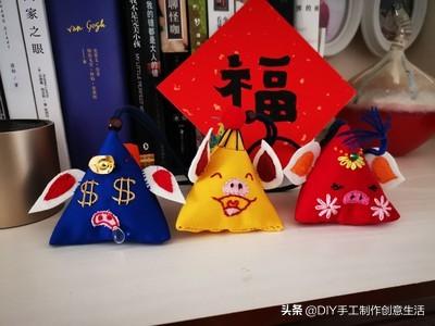 手工香囊怎么做又简单又漂亮，香囊的简单做法（一小块布绣上最简单的图案）