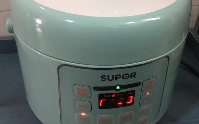 红肠怎么做好吃，红肠怎么炒好吃（营养美味懒人必备）