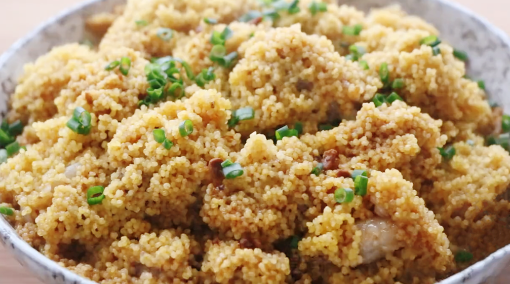 【小米蒸排骨】做法步驟圖 軟嫩入味 常吃身體壯-起舞食譜網(wǎng)