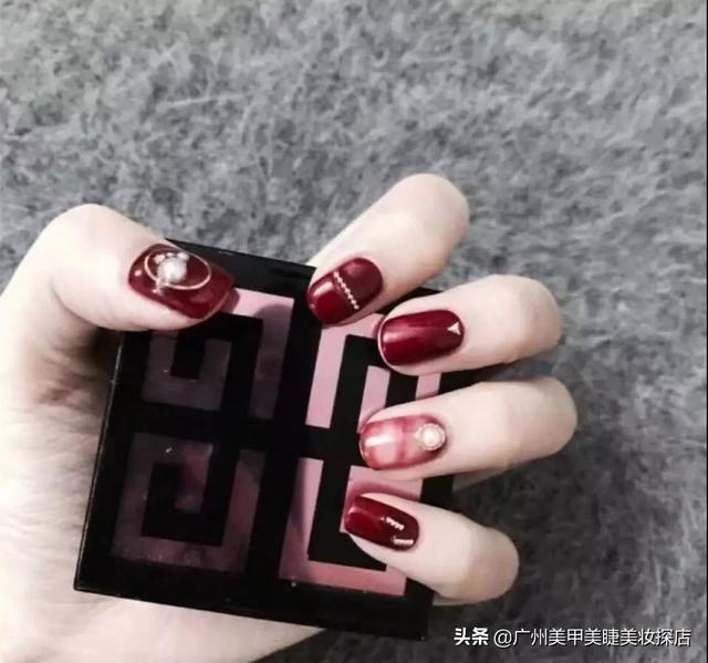 广州美甲培训学校，美甲工作室（浓而不艳，气场女王范儿）