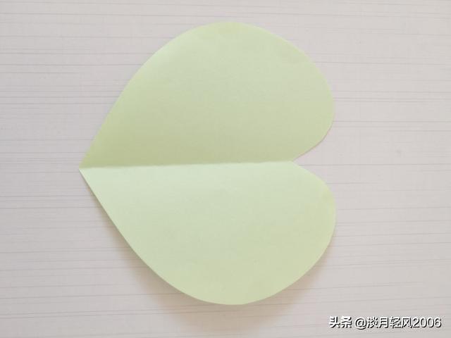 母亲节送给妈妈的贺卡怎么做，母亲节贺卡制作教程（自己动手做母亲节贺卡）