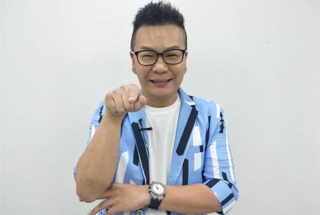邹佩真个人资料,邹佩真(拒绝透露俩娃生父身份)