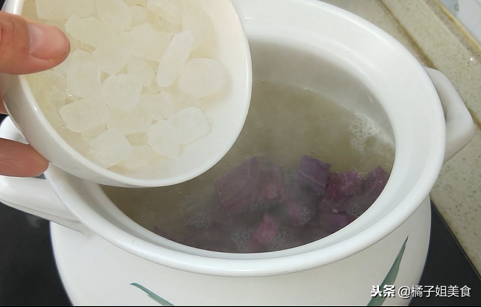 圖片[8]-【紫薯銀耳粥】做法步驟圖 補(bǔ)血養(yǎng)顏 做法也簡(jiǎn)單-起舞食譜網(wǎng)