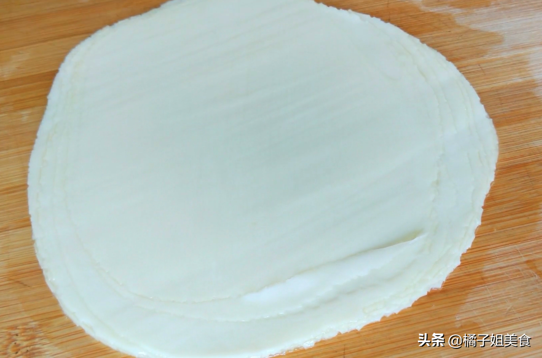 图片[2]-饺子皮新吃法 韭菜馅春卷 大人小孩都爱 做法超简单-起舞食谱网