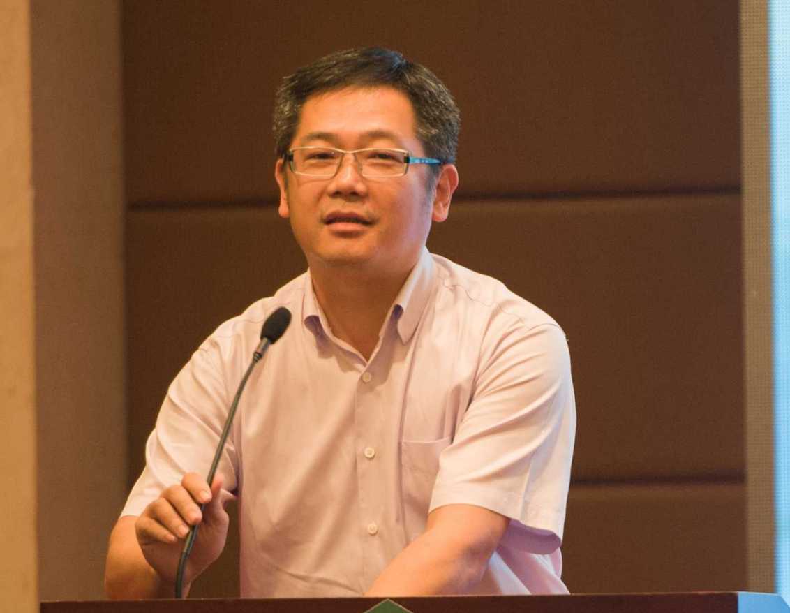 蔡彤(雅本化学股份有限公司董事长)资料显示,倪翰韬曾任莱克电气股份