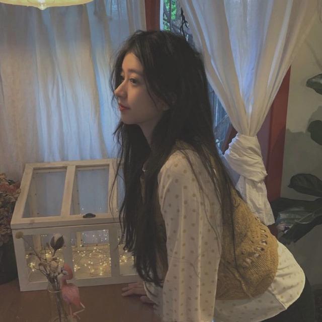 好看的网图头像女，网图女微信（可爱女头像，遇你在春）