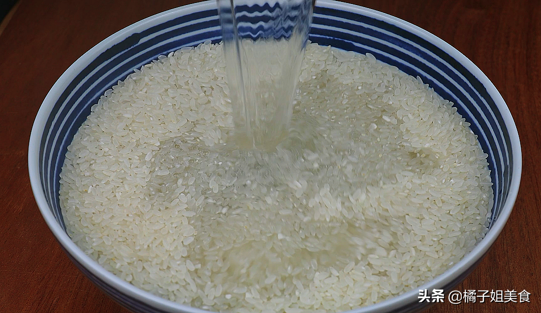 圖片[2]-【彩蔬蛋香米飯】做法步驟圖 色香味俱全 全家人都愛(ài)-起舞食譜網(wǎng)