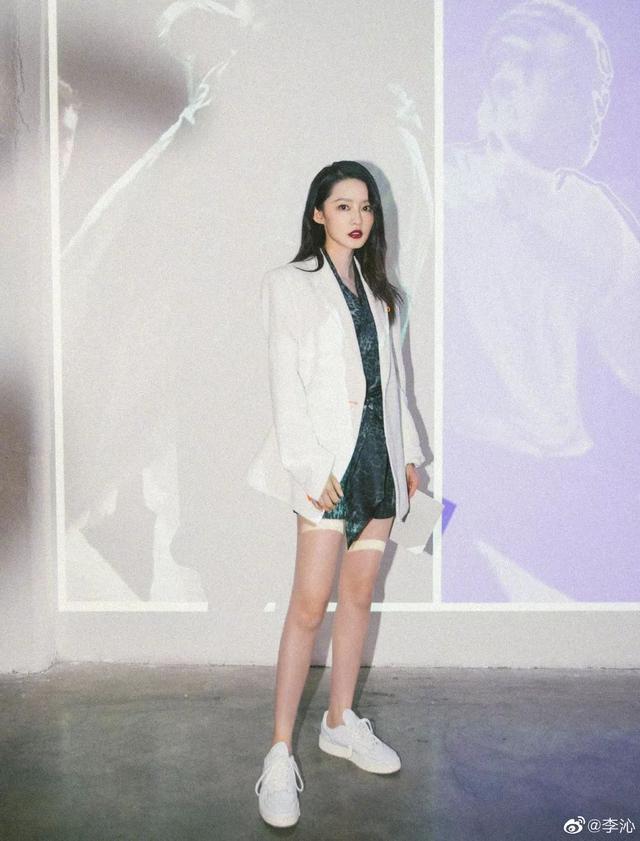 密室逃脱绝境四迷失森林攻略第一关Jimmy，密室逃脱绝境系列4迷失森林通关流程攻略（运动鞋，还能穿出什么花儿）