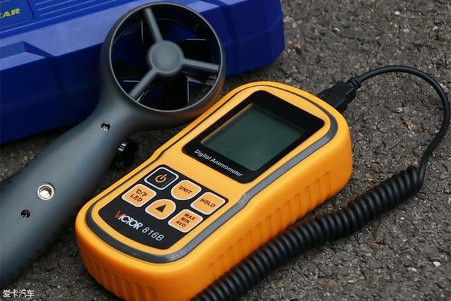 70迈的速度等于每小时多少公里，70迈的速度等于每小时多少公里每秒（固特异、米其林、70迈三款车载充气泵横评）