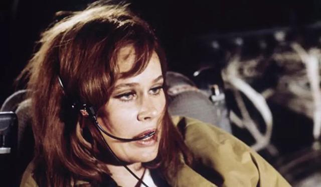 关于飞机的电影，10部空难电影（敢坐飞机才是真胆大）