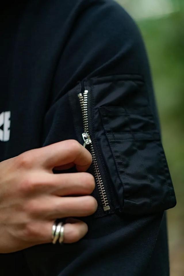 snkrs官网，snkrs是什么（冠希猛晒的情侣鞋未发先火）