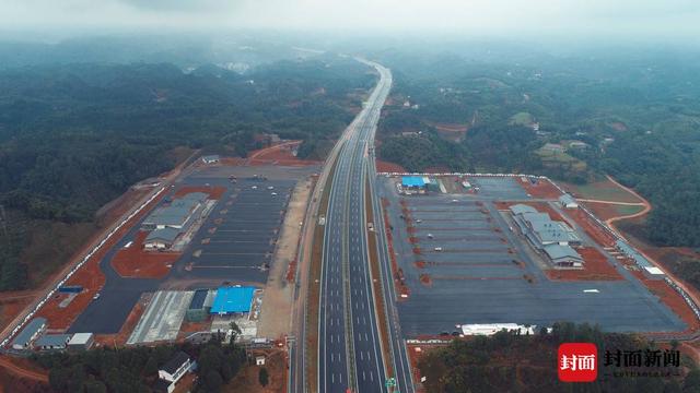 成都三绕全长多少公里，三绕一圈多少公里（成都“三绕”90分钟到宜宾）