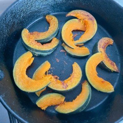 咖喱是什么做的，咖喱用什么材料做的（咖喱用什么材料做的好）