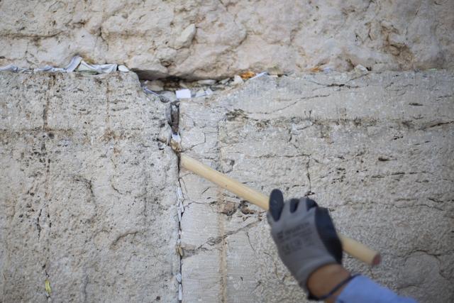 耶路撒冷古城及城墙，耶路撒冷古城及城墙现实意义（耶路撒冷：清理哭墙）