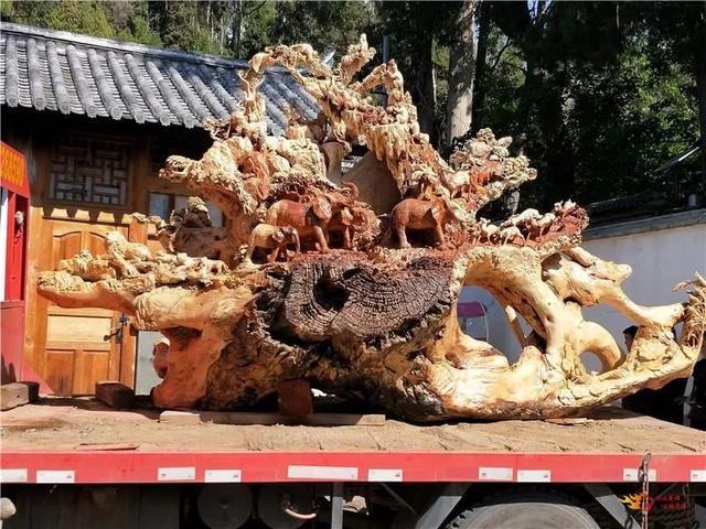 用纸怎样包花，用纸包花怎么包（云南省首届“非遗购物节”在楚雄开启）