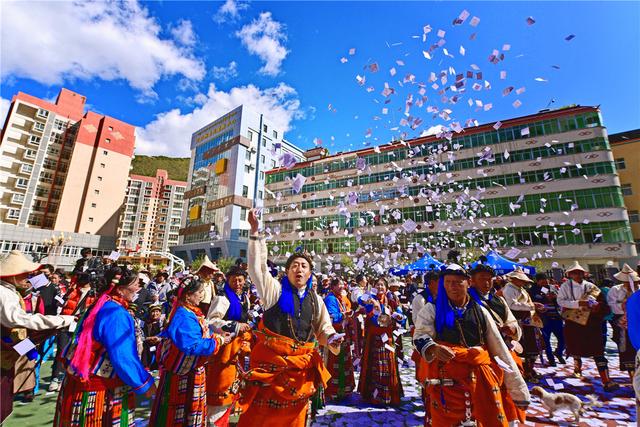 九寨沟海拔最高多少米，九寨沟海拔高度是多少米（中国最美的县城之一）