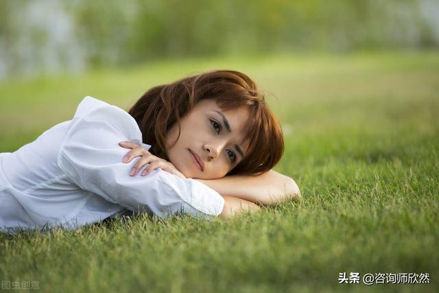 女人梦见黑色棺材有预兆，女人为什么会梦见黑色棺材（经常梦到去世的亲人）