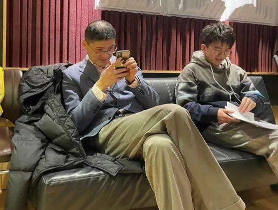 罗翔讲华东理工耳机(今日罗翔讲华东理工耳机分析案例)_舒然洁律师