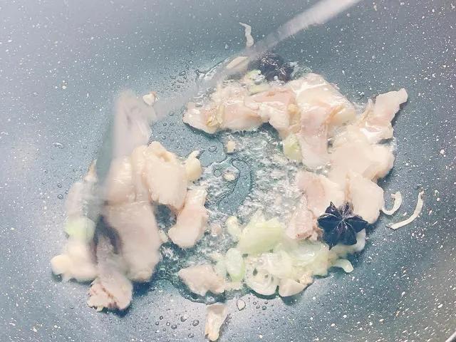 素三鲜打卤面，有哪些卤比较常见（三鲜打卤面）