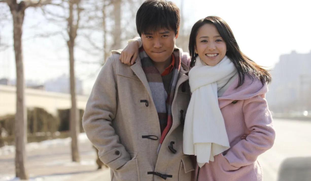 阿香洗澡的戏,陈思诚拍摄完成后,突然大喊:他竟然还敢偷看我老婆洗澡!