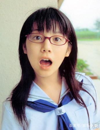有人比广末凉子更适合穿这种校服了樱庭奈奈美被称为"传说中的美少女"