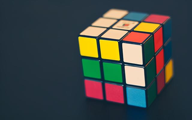 魔方教程公式口诀七步，魔方怎么还原（魔方教程公式口诀七步是什么呢）