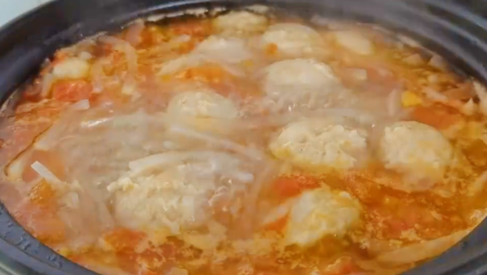 圖片[6]-【蘿卜西紅柿丸子湯】做法步驟圖 教你家常做法 出鍋連湯汁都-起舞食譜網