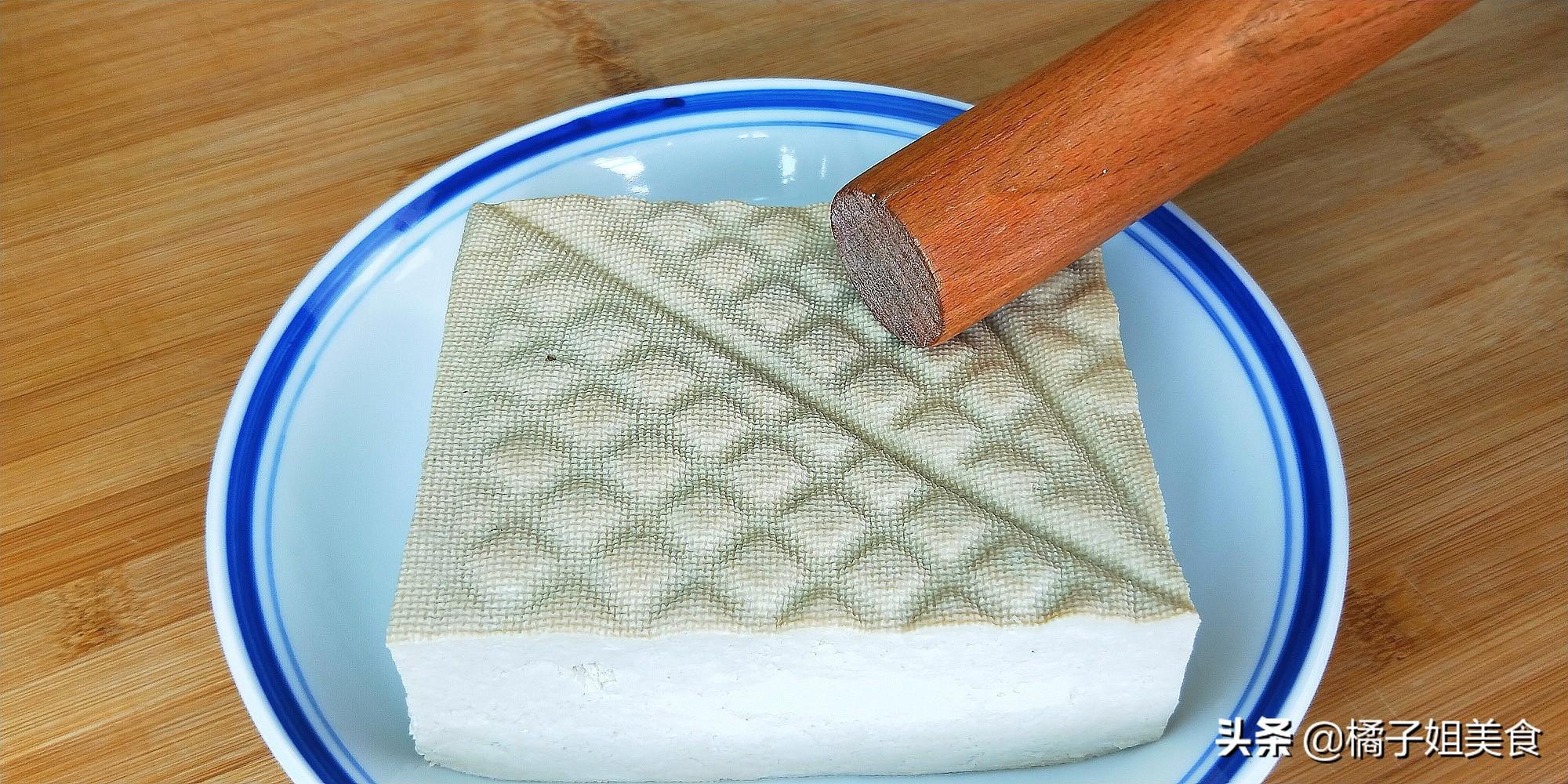 【香煎豆腐】做法步驟圖 香脆可口 8分鐘上桌-起舞食譜網