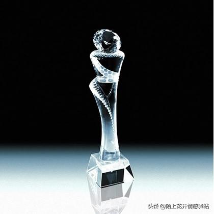 正常男人能忍受多久无性婚姻，正常男人能忍受多久无性生活呢（无性婚姻中，你的他能忍多久呢）