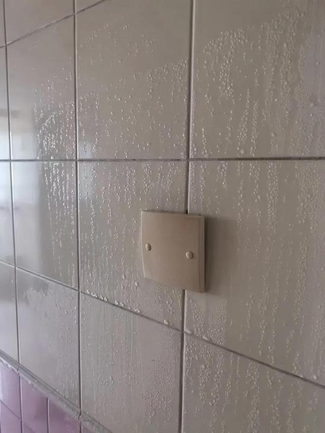 家里防潮好的方法，家里怎样防潮（这里有三个实用方法）