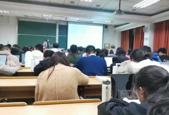 全国211学校（211高校金字塔名单）