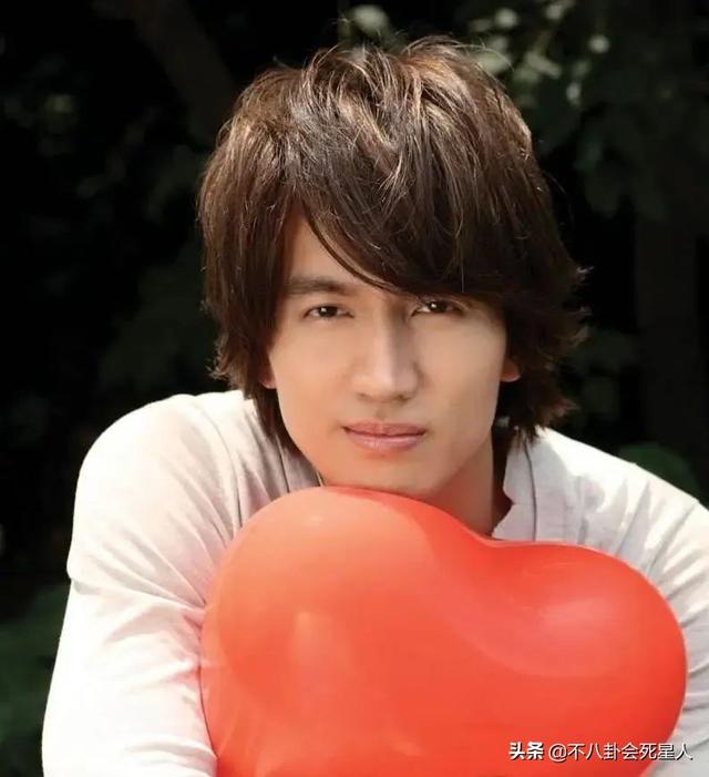 大帅哥头像!超帅微信，大帅哥头像!超帅（10位港台长发男星）