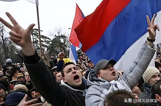 米洛舍维奇为什么被人出卖，此人为了十亿美元投靠美国出卖米洛舍维奇