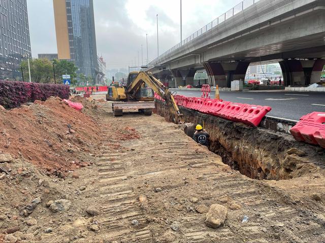 清代古墓发现奇怪女尸，历经百年五官却清晰可见